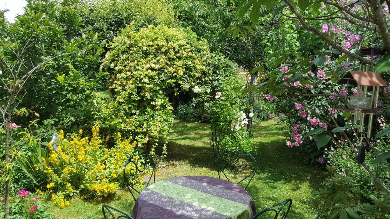 Hotel Les Hirondelles Sainte-Suzanne  Exteriér fotografie